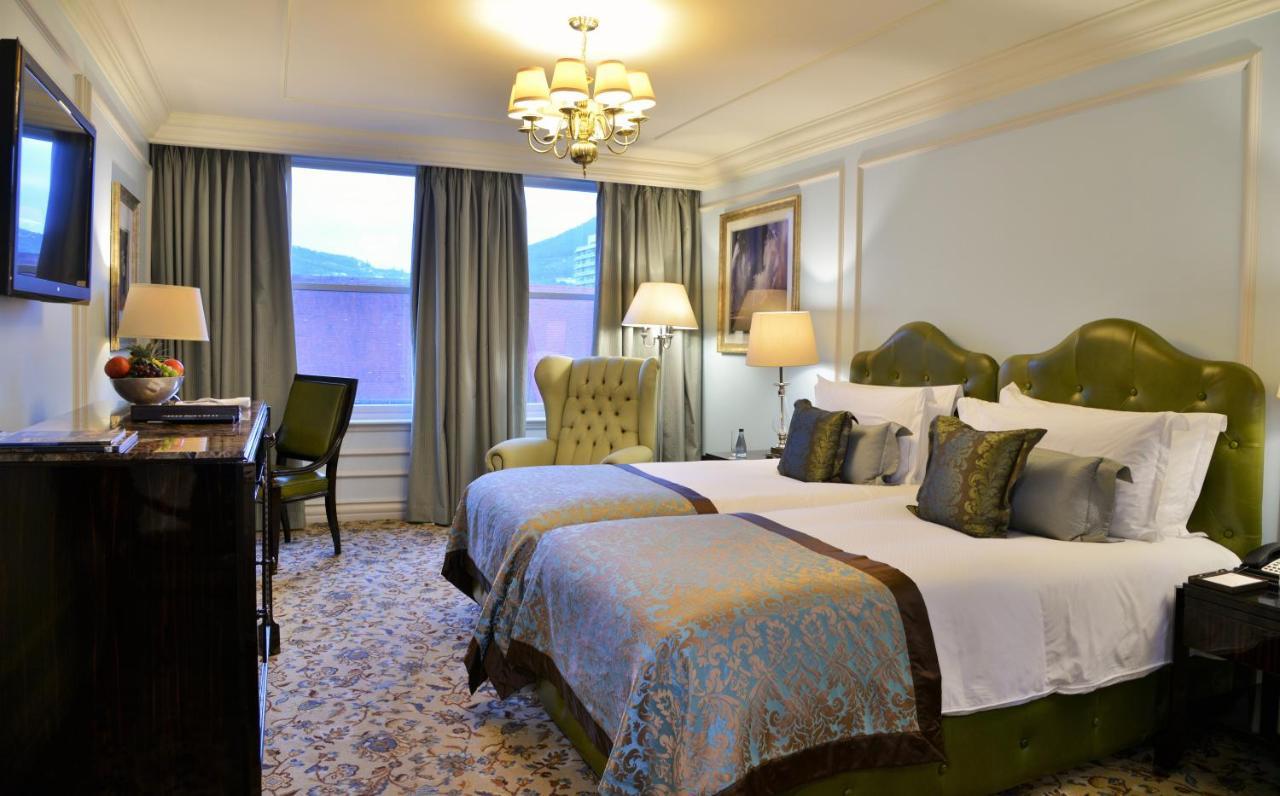 Taj Hotel 5*